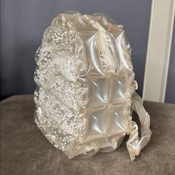 White/Silver Inflatable Bubble BackPack Foam Ball New in Packaging One Size - Picture 6 of 14